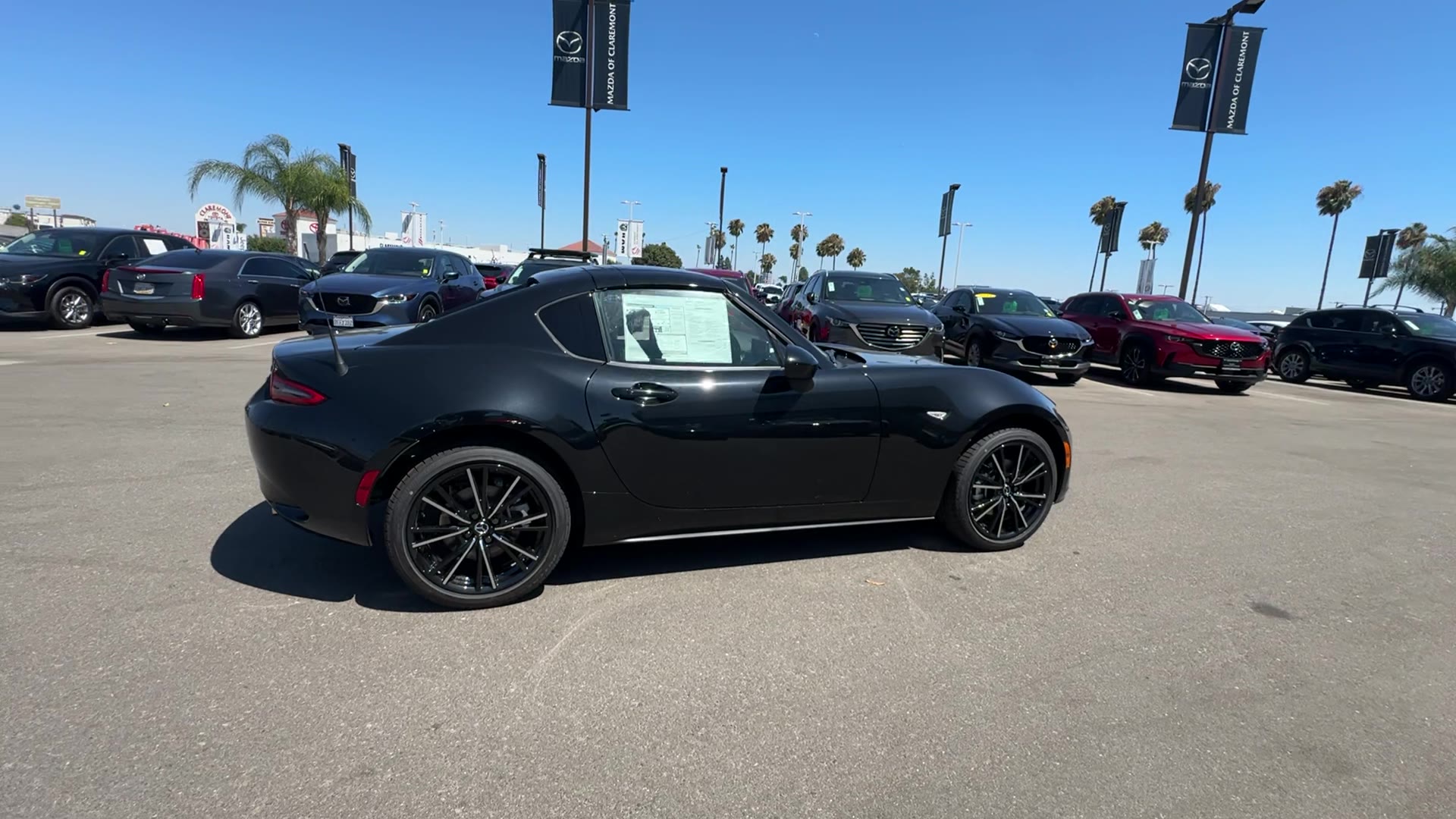 MmC New 2025 Mazda MX-5 MIATA Grand Touring CONVERTIBLE in McMinnville