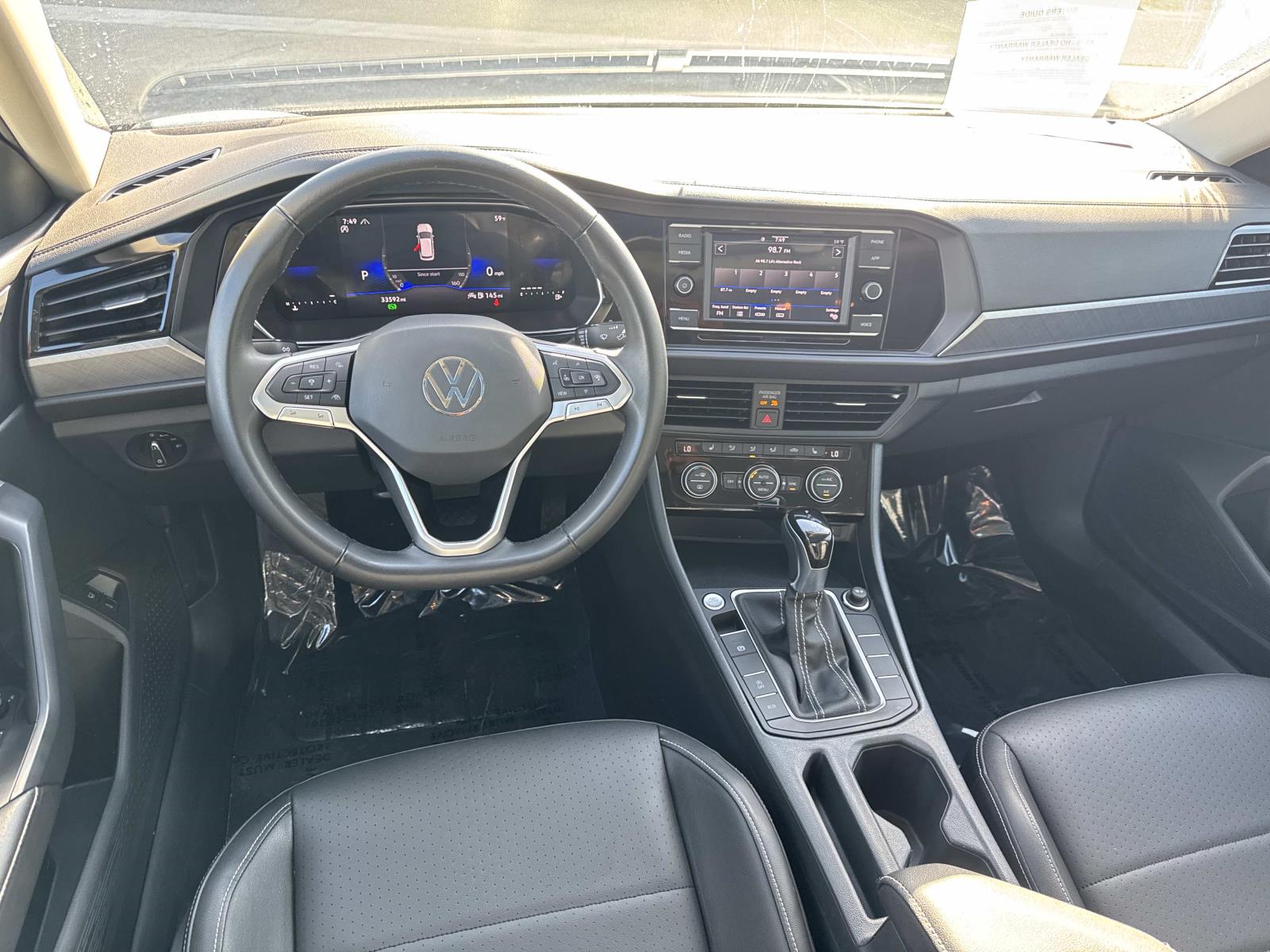 View vehicle photo 7