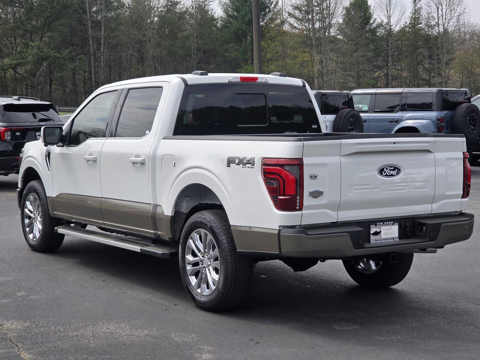 View vehicle photo 7