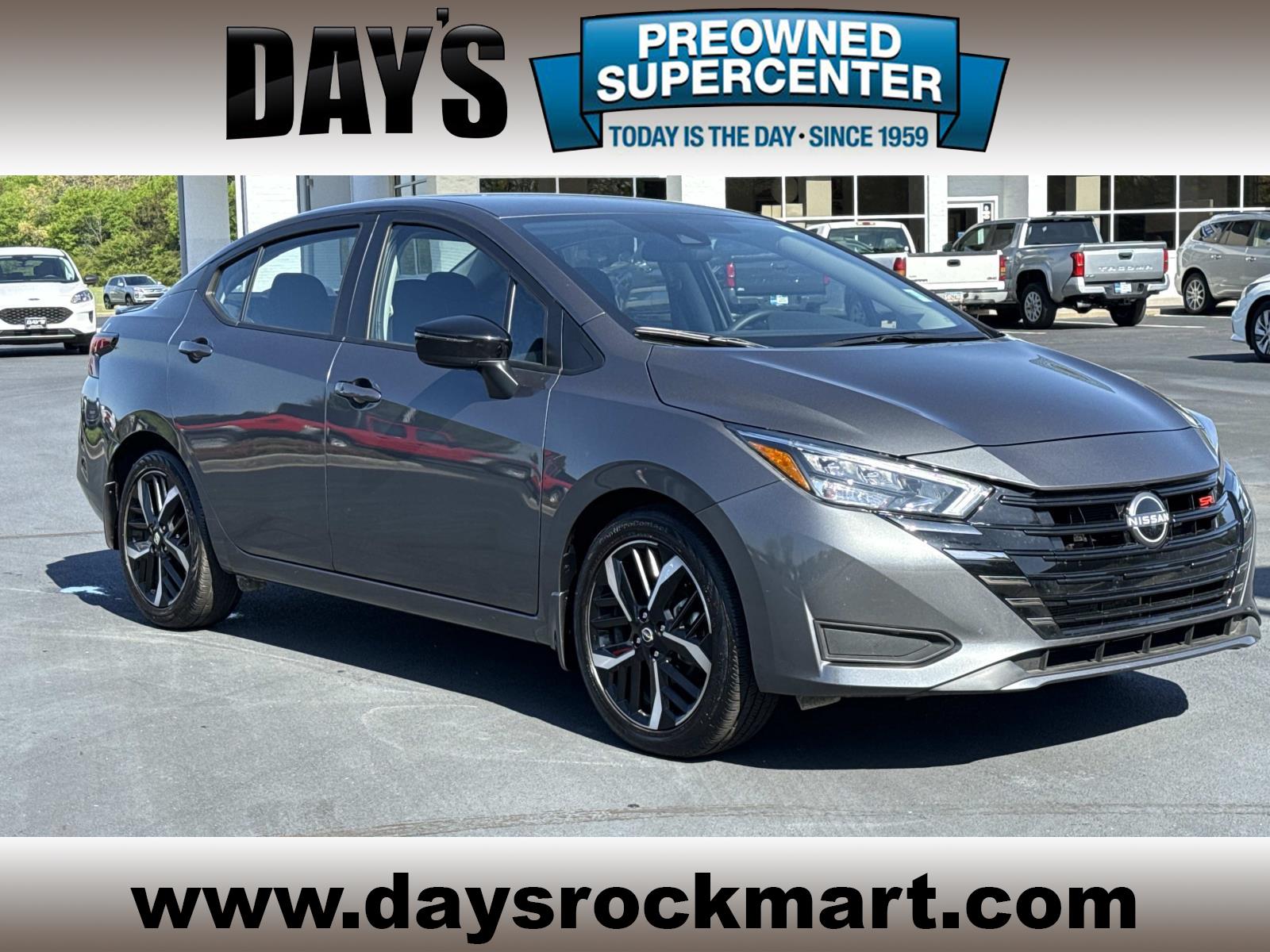 Gray (Gun Metallic) 2025 Nissan Versa SR FWD Sedan Front-Wheel Drive Continuously Variable Transmission