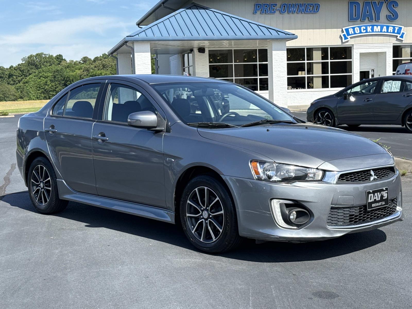 Alloy Silver Metallic 2017 Mitsubishi Lancer ES Sedan Front-Wheel Drive Continuously Variable Transmission