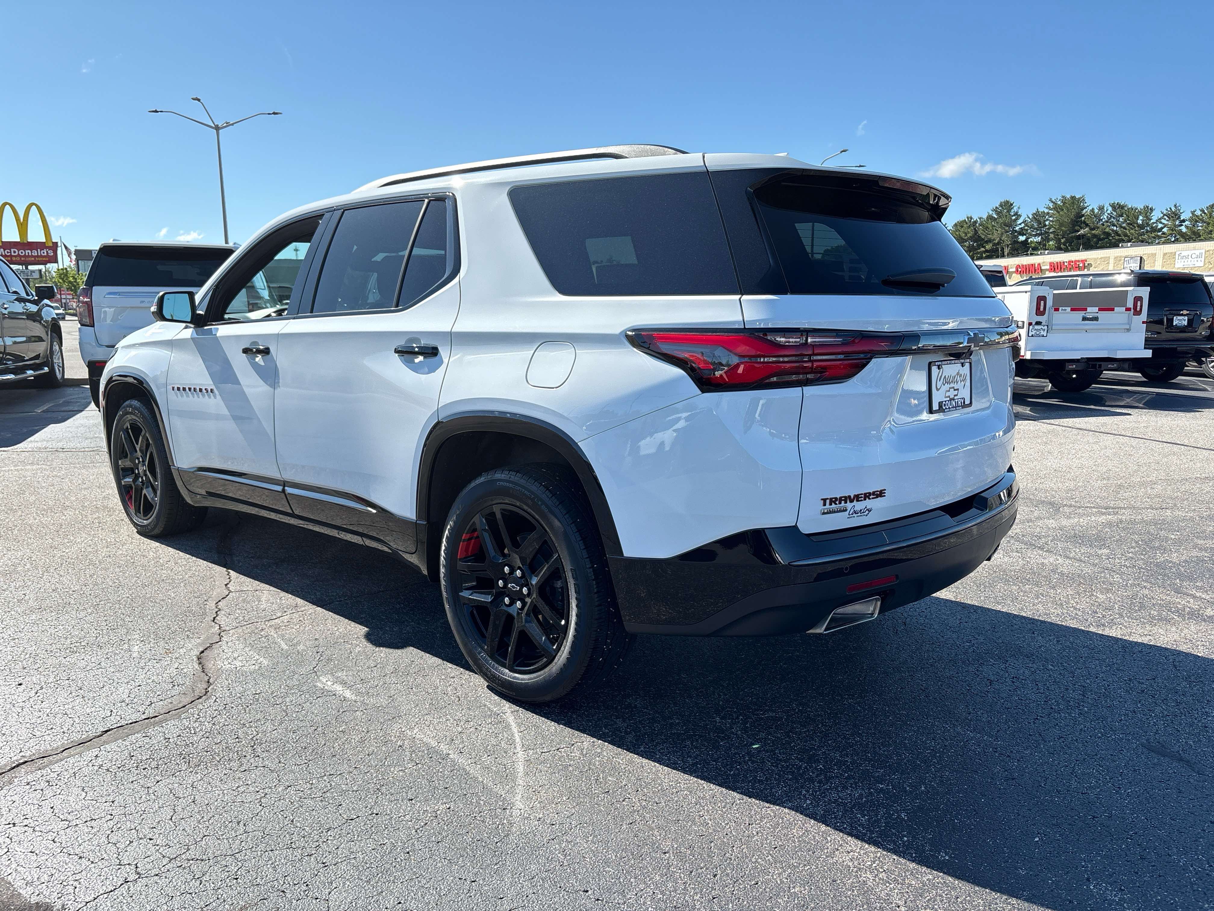 View vehicle photo 3
