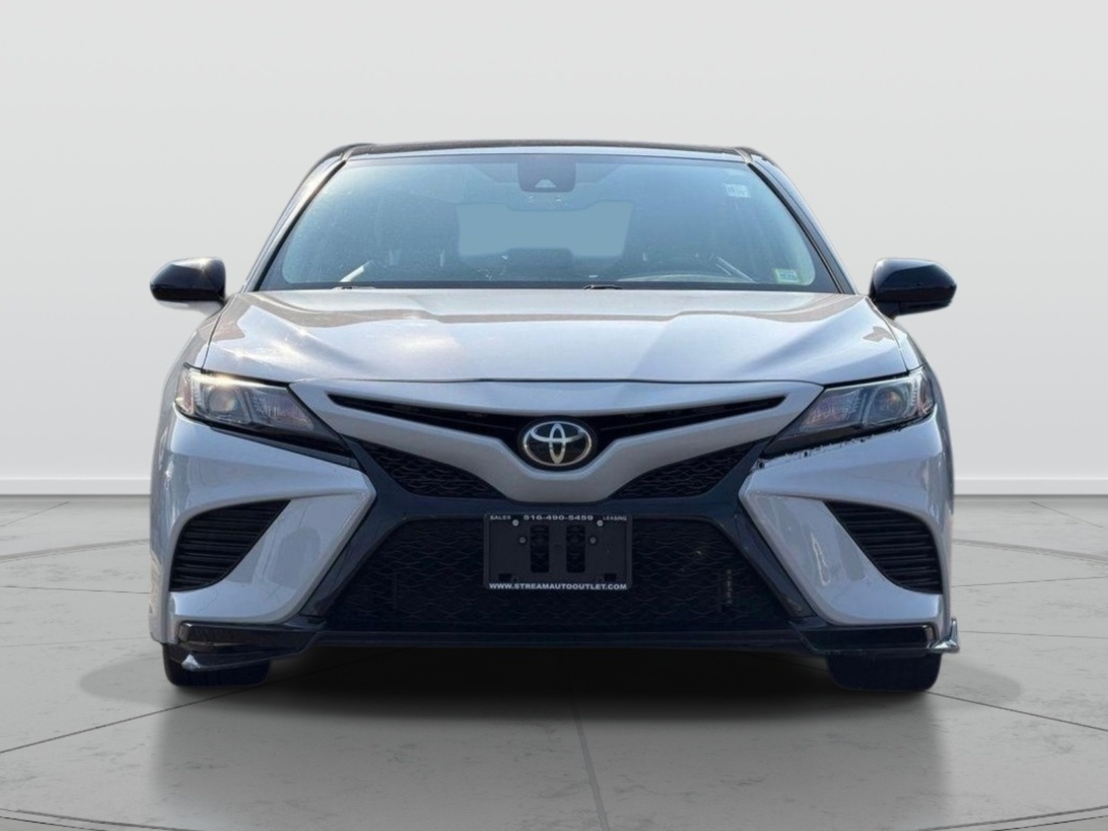 View vehicle photo 2