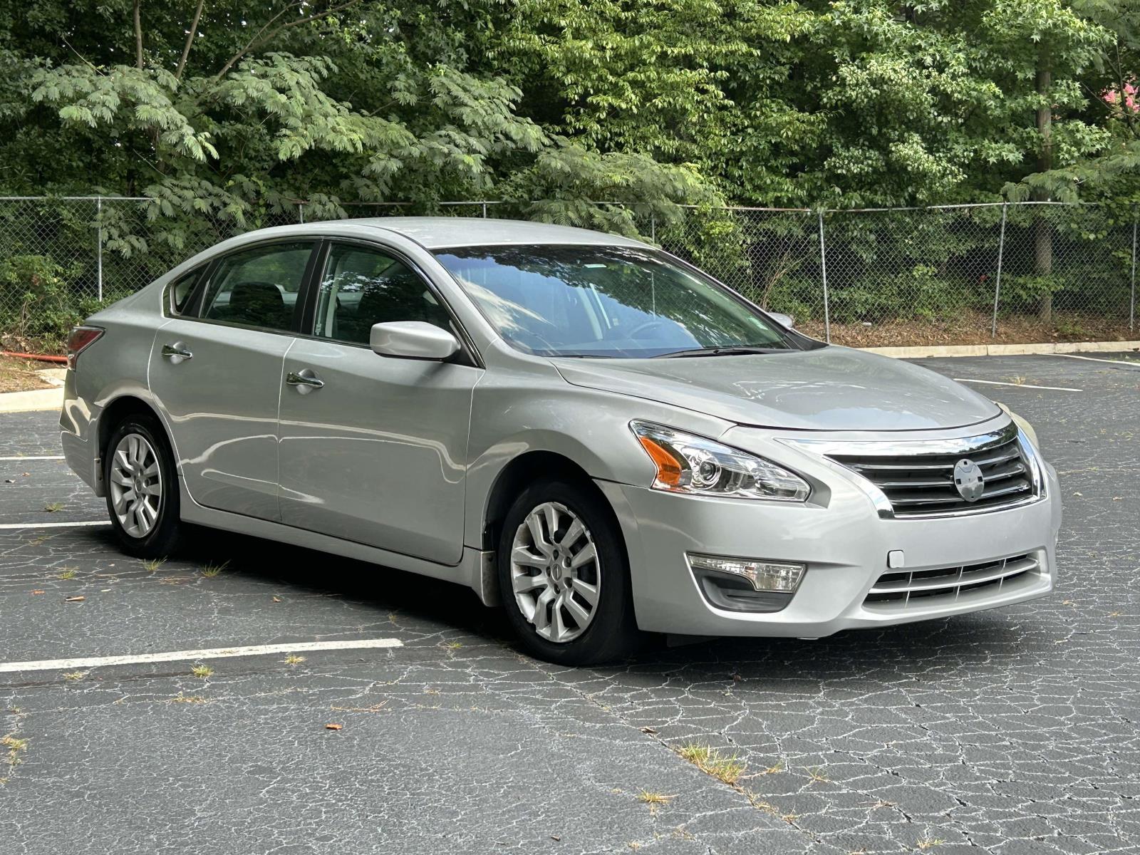 2015 Nissan Altima 2.5 S's photo