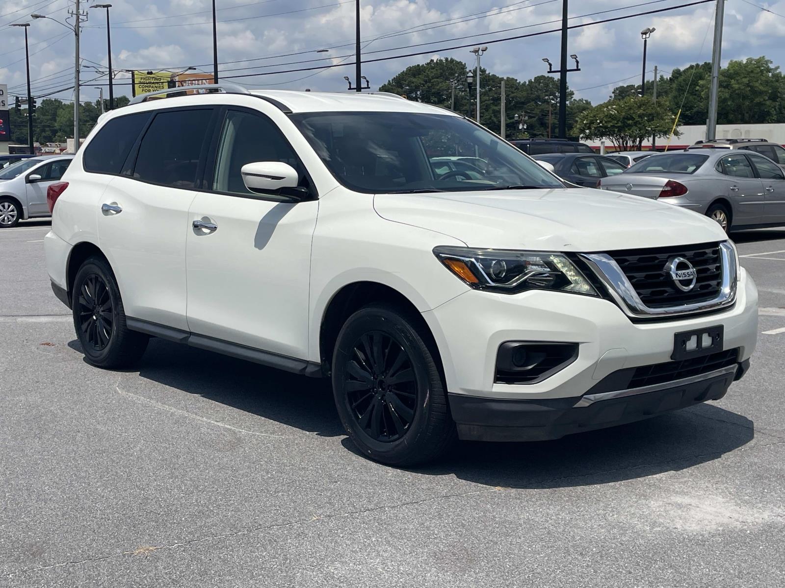 2017 Nissan Pathfinder S 4WD's photo