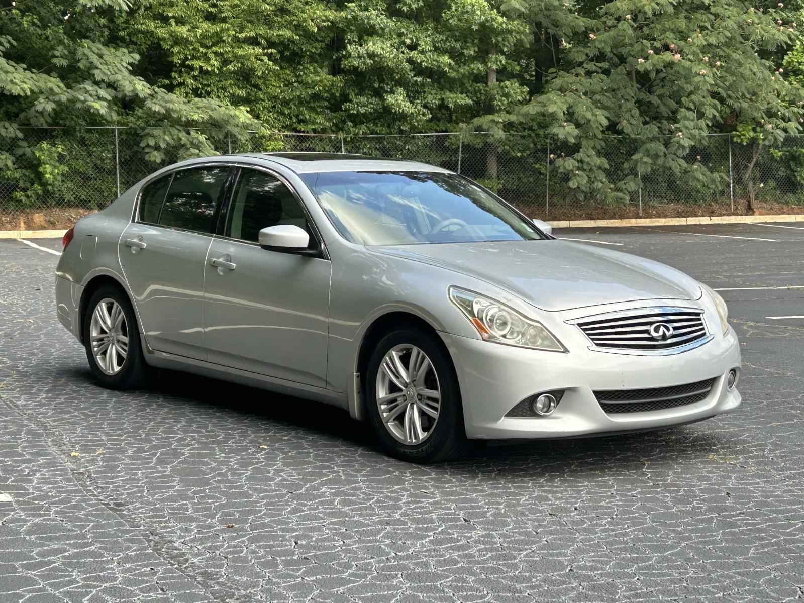 2011 INFINITI G 37 Journey's photo