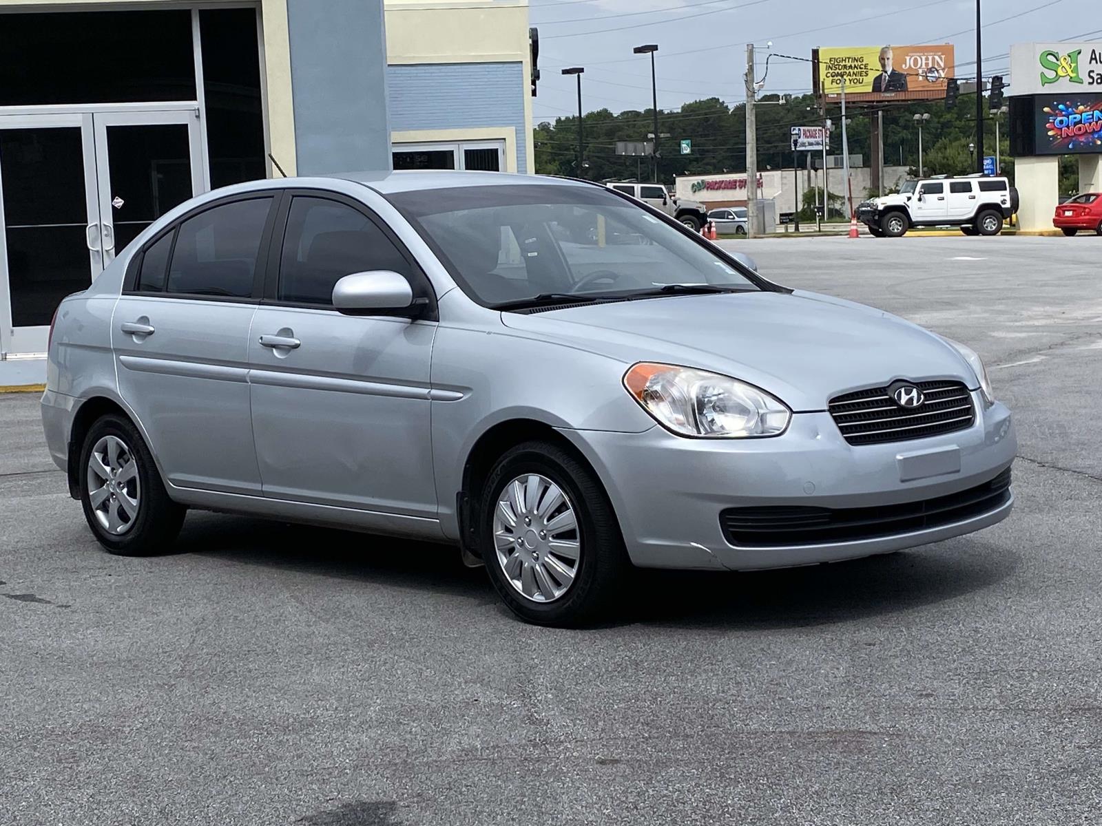 2010 Hyundai Accent GLS 4-Door 4-Speed Automatic's photo