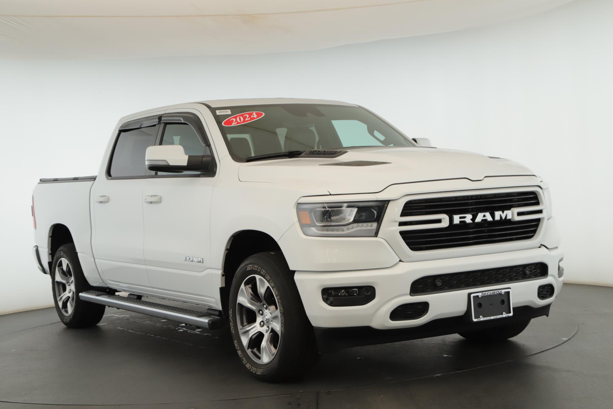  2024 RAM 1500 Laramie Crew Cab 4WD   