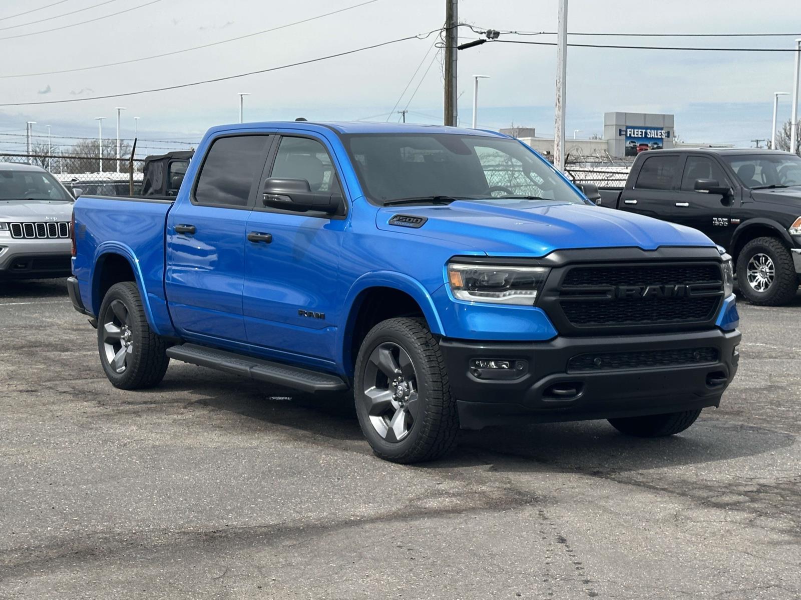 Hydro Blue Pearlcoat 2023 RAM 1500 Big Horn Crew Cab 4WD Pickup Truck Four-Wheel Drive Automatic