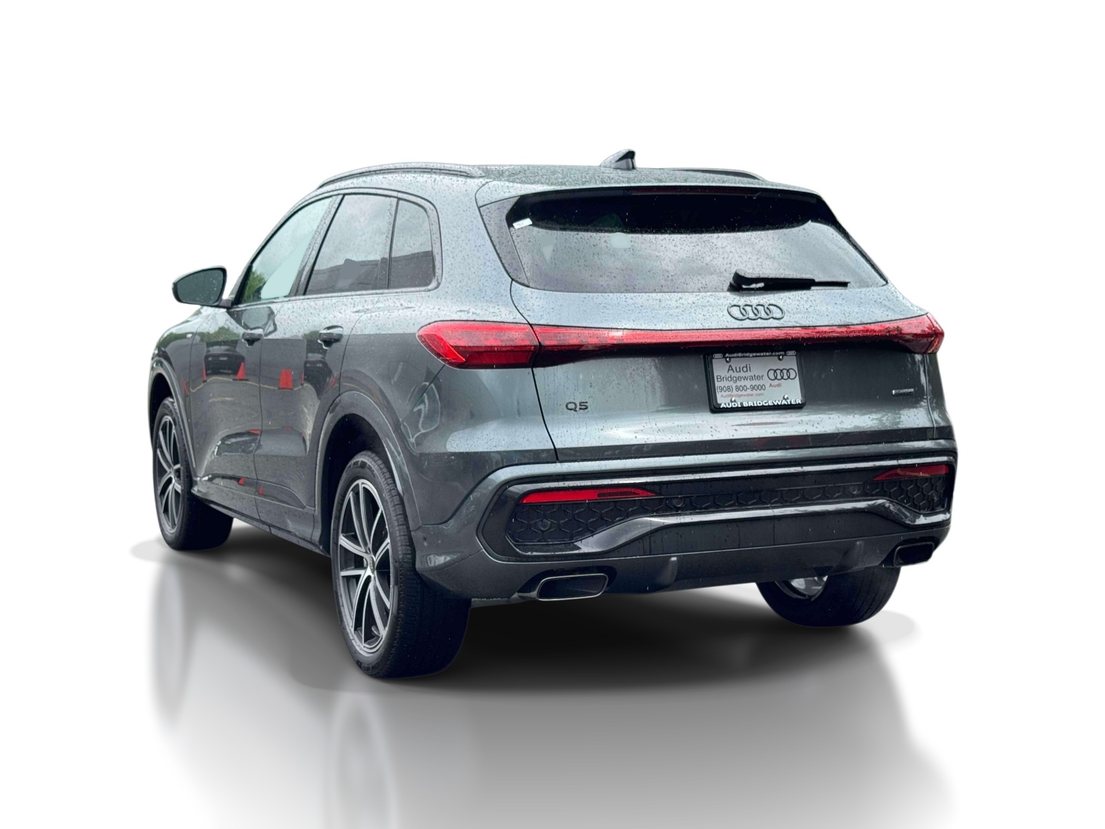 View vehicle photo 5