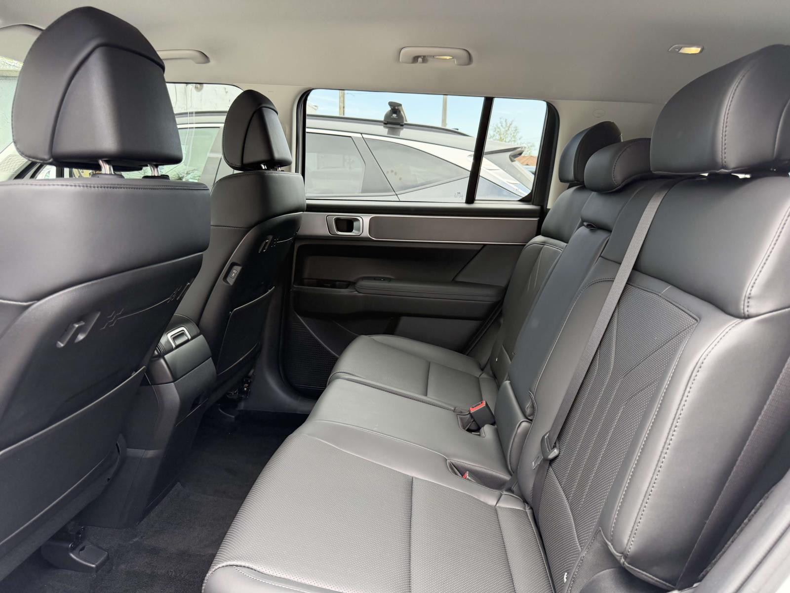 used 2024 Hyundai Santa Fe car, priced at $29,995