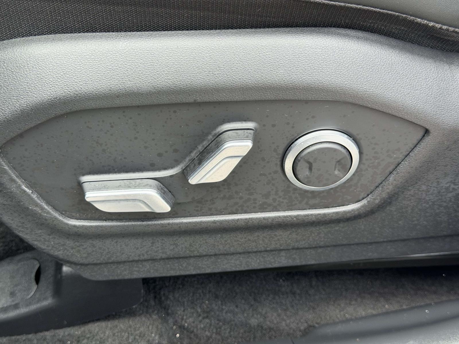 used 2024 Hyundai Santa Fe car, priced at $29,995