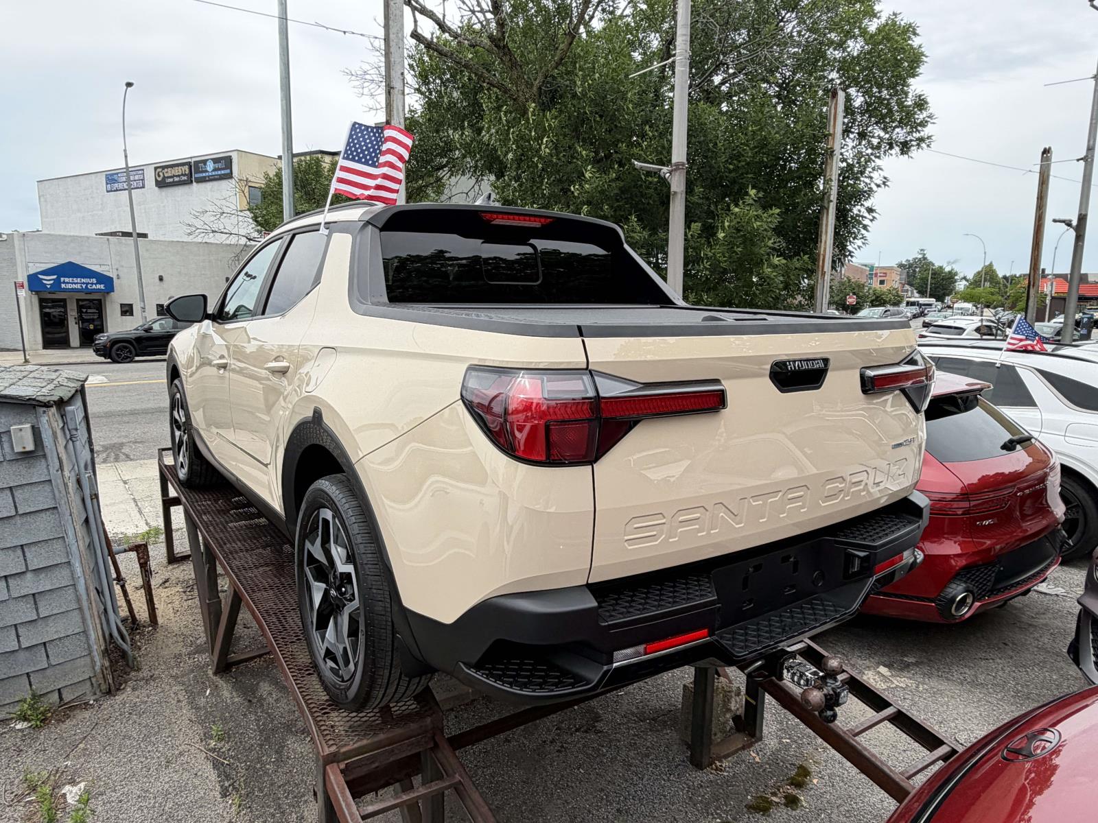 used 2022 Hyundai Santa Cruz car, priced at $23,995