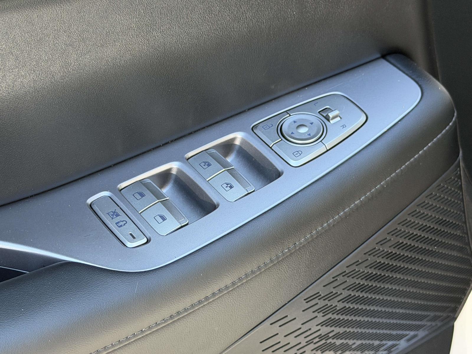used 2025 Hyundai Palisade car, priced at $38,995