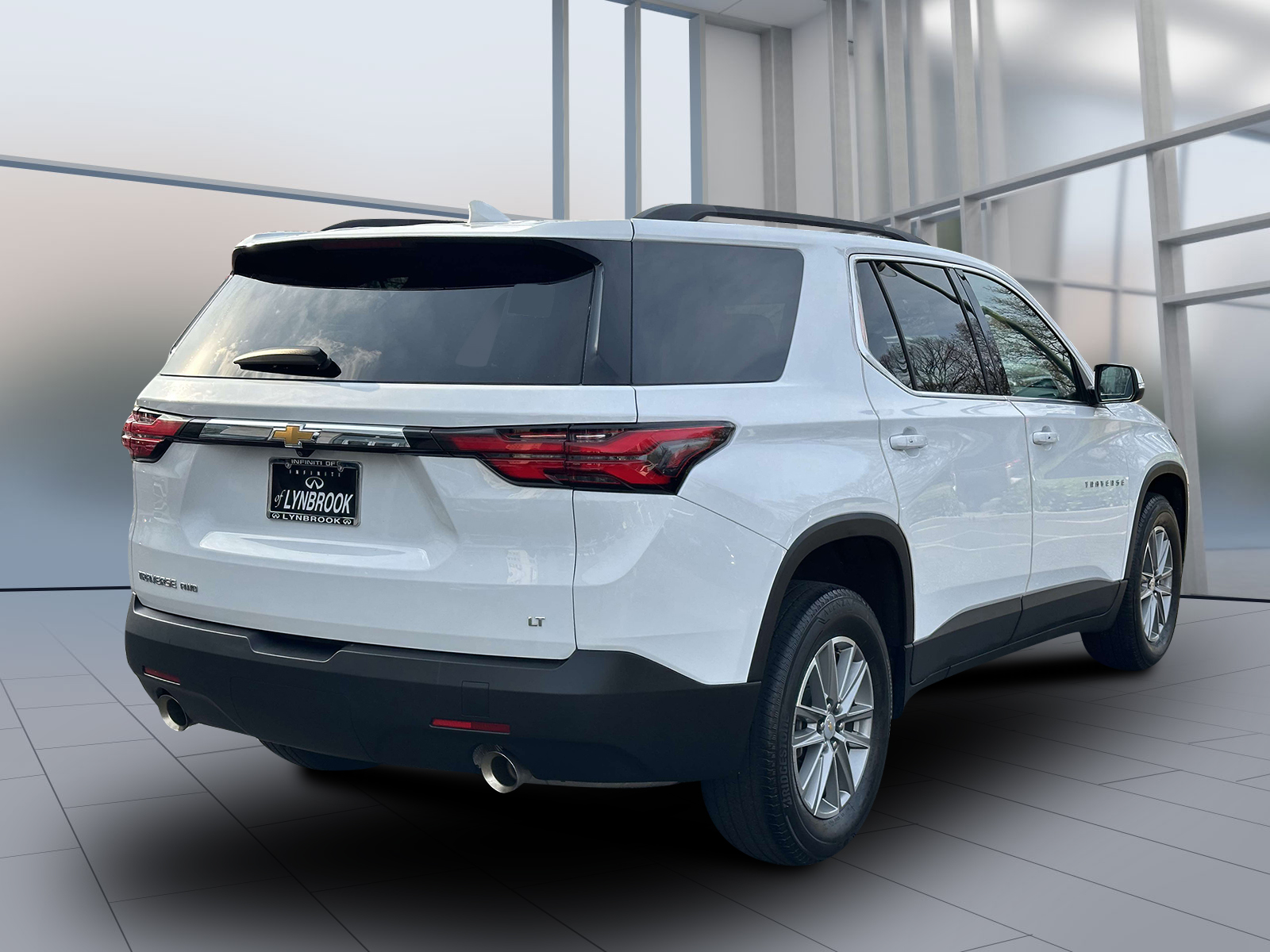 used 2023 Chevrolet Traverse car