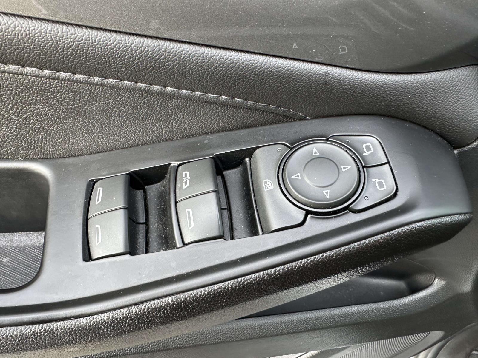 used 2023 Chevrolet Traverse car