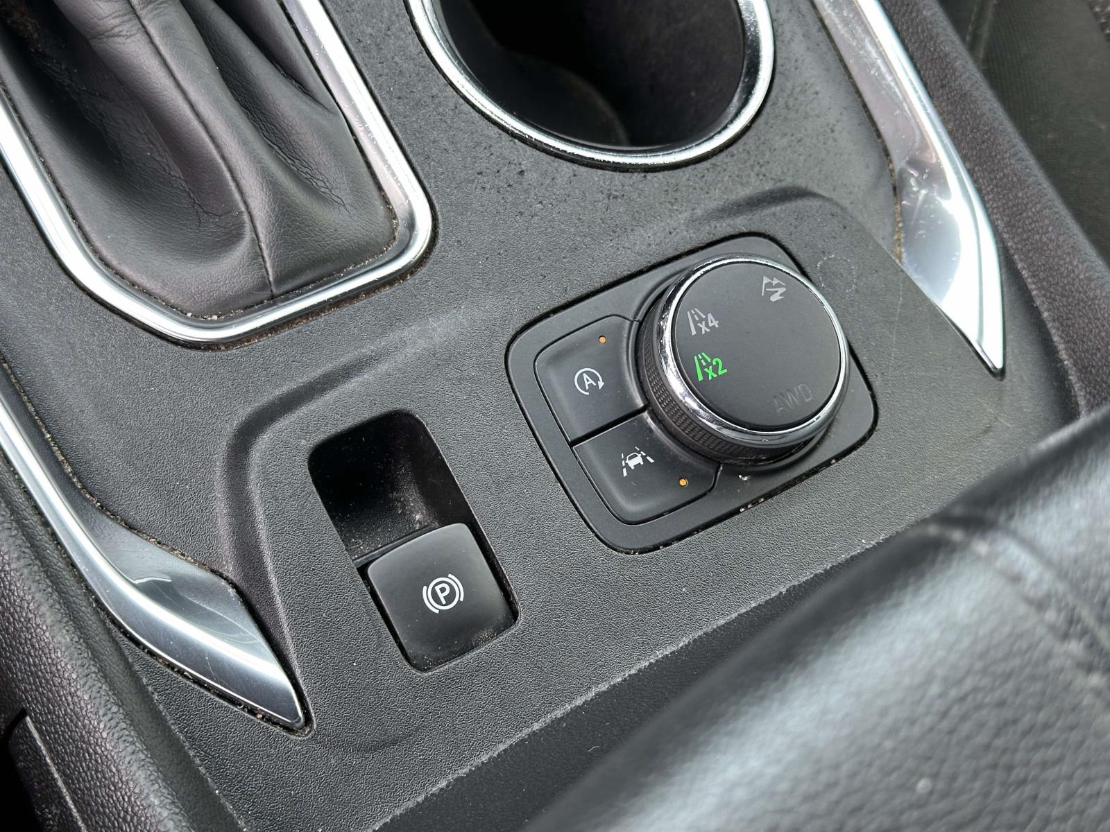 used 2023 Chevrolet Traverse car