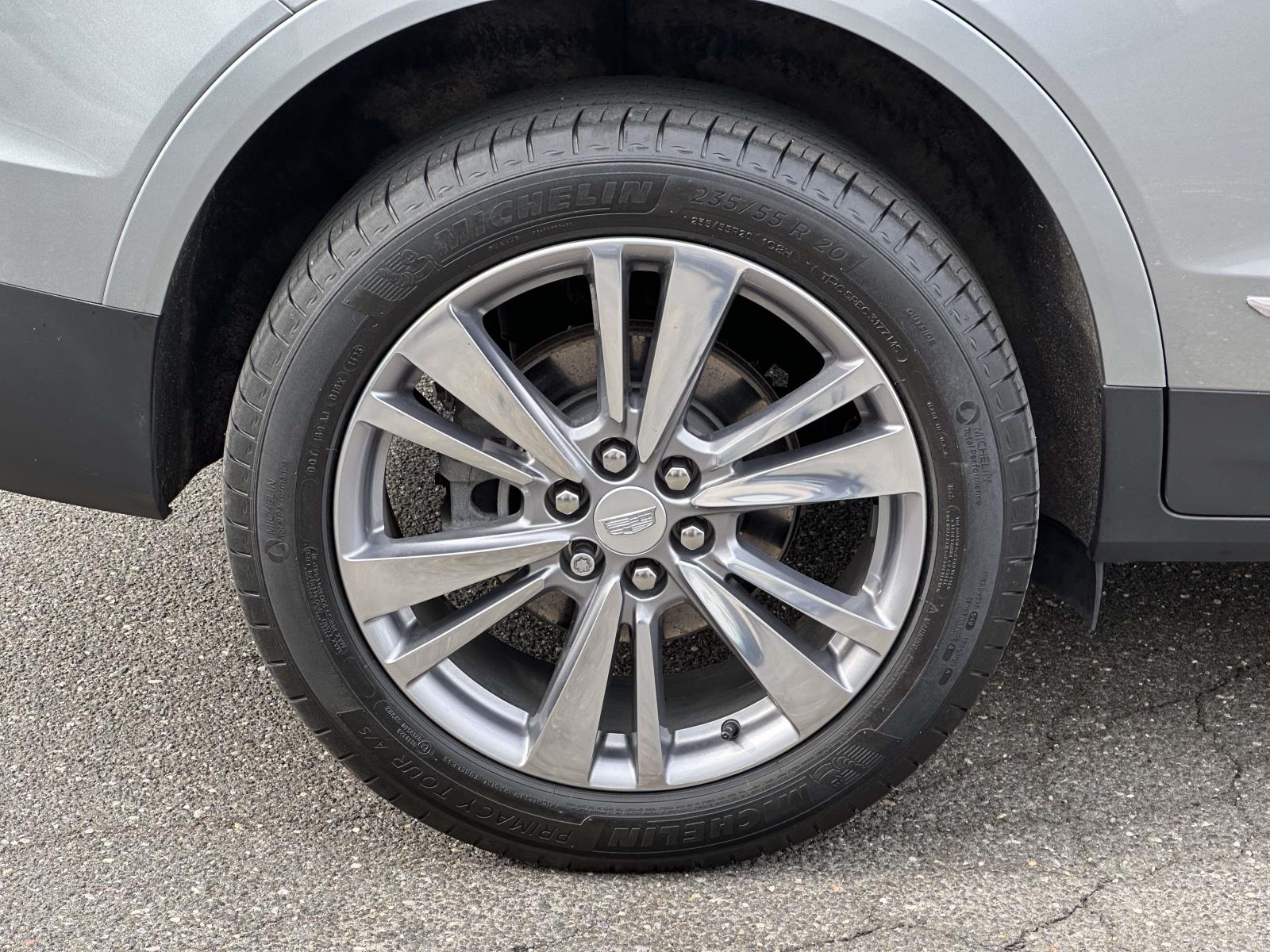 used 2023 Cadillac XT5 car, priced at $34,409