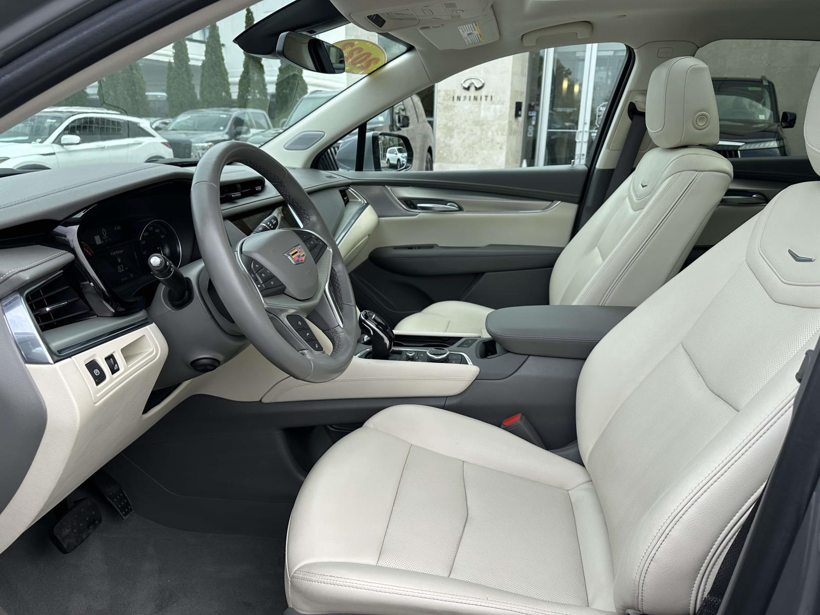 used 2023 Cadillac XT5 car, priced at $34,409