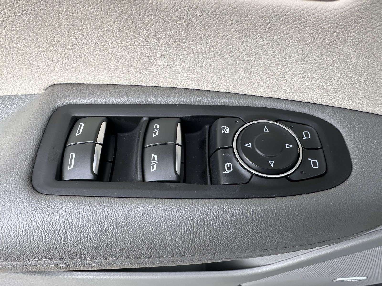 used 2023 Cadillac XT5 car, priced at $34,409