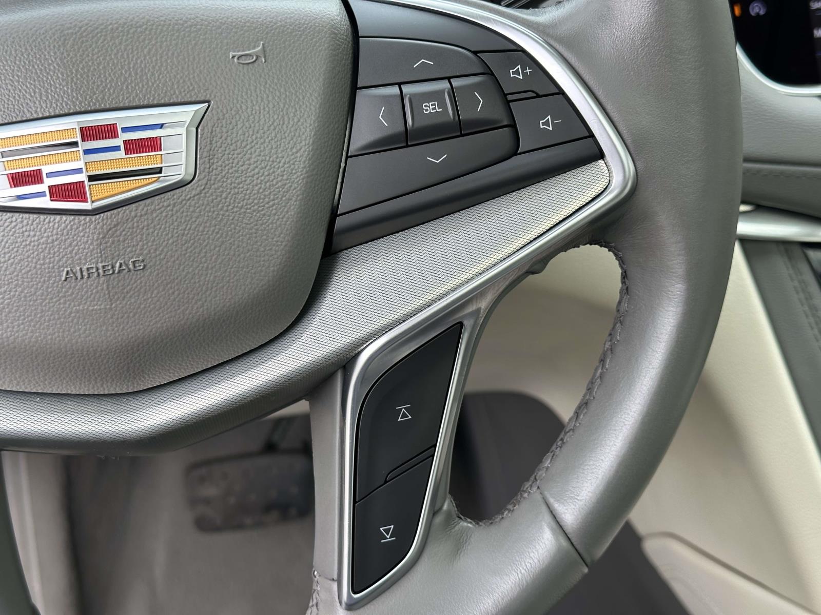 used 2023 Cadillac XT5 car, priced at $34,409