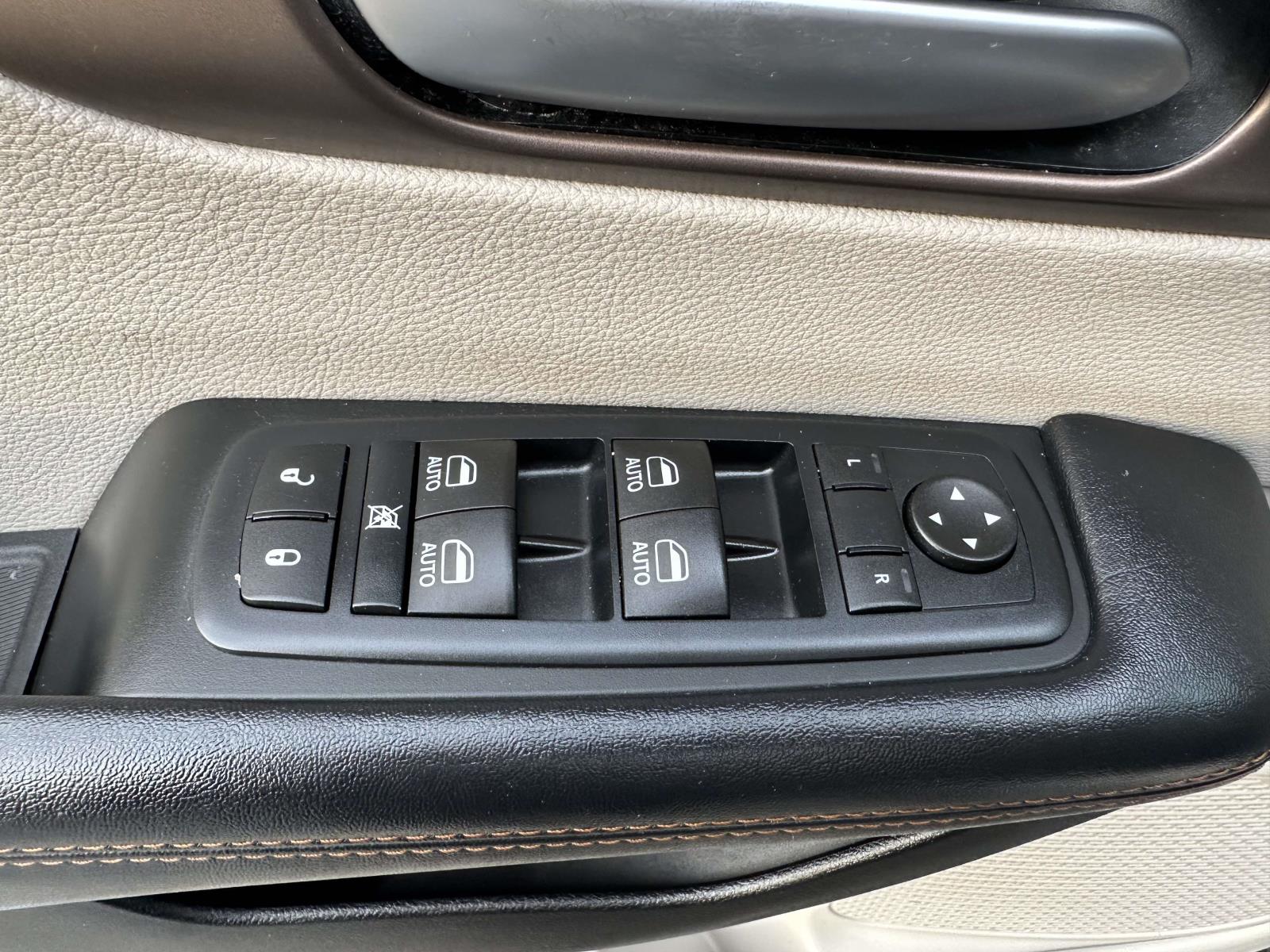 used 2017 Chrysler Pacifica car, priced at $13,425