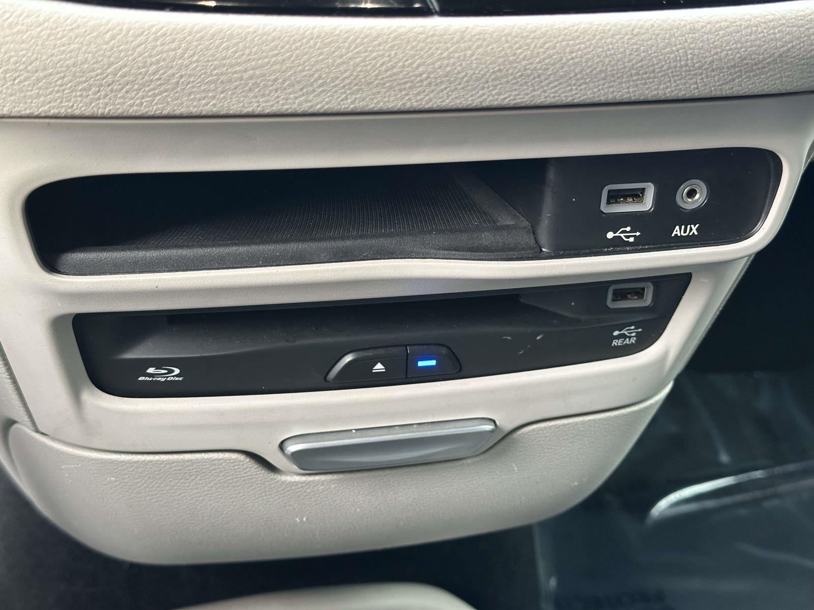 used 2017 Chrysler Pacifica car, priced at $13,425