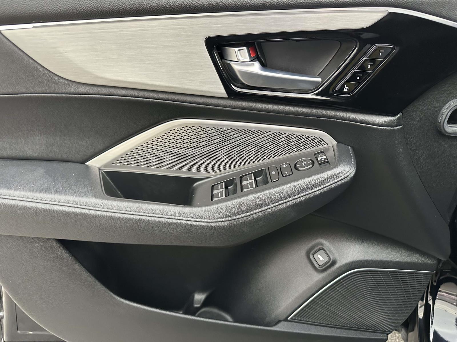 used 2023 Acura MDX car, priced at $35,998