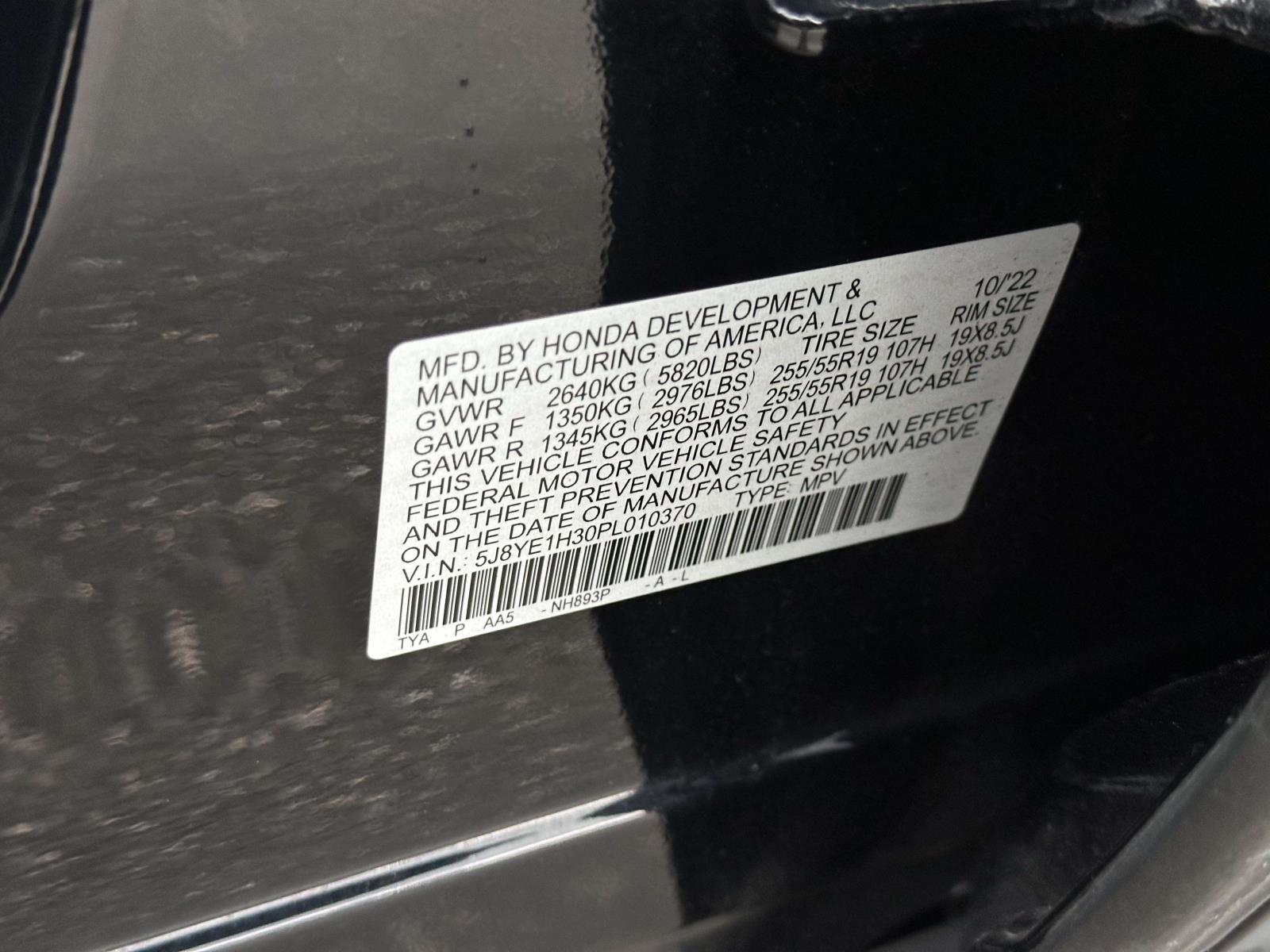 used 2023 Acura MDX car, priced at $35,998