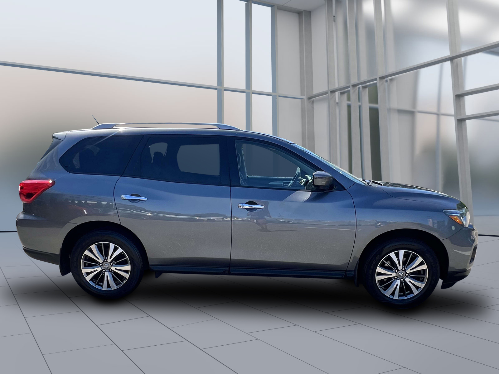 used 2018 Nissan Pathfinder car