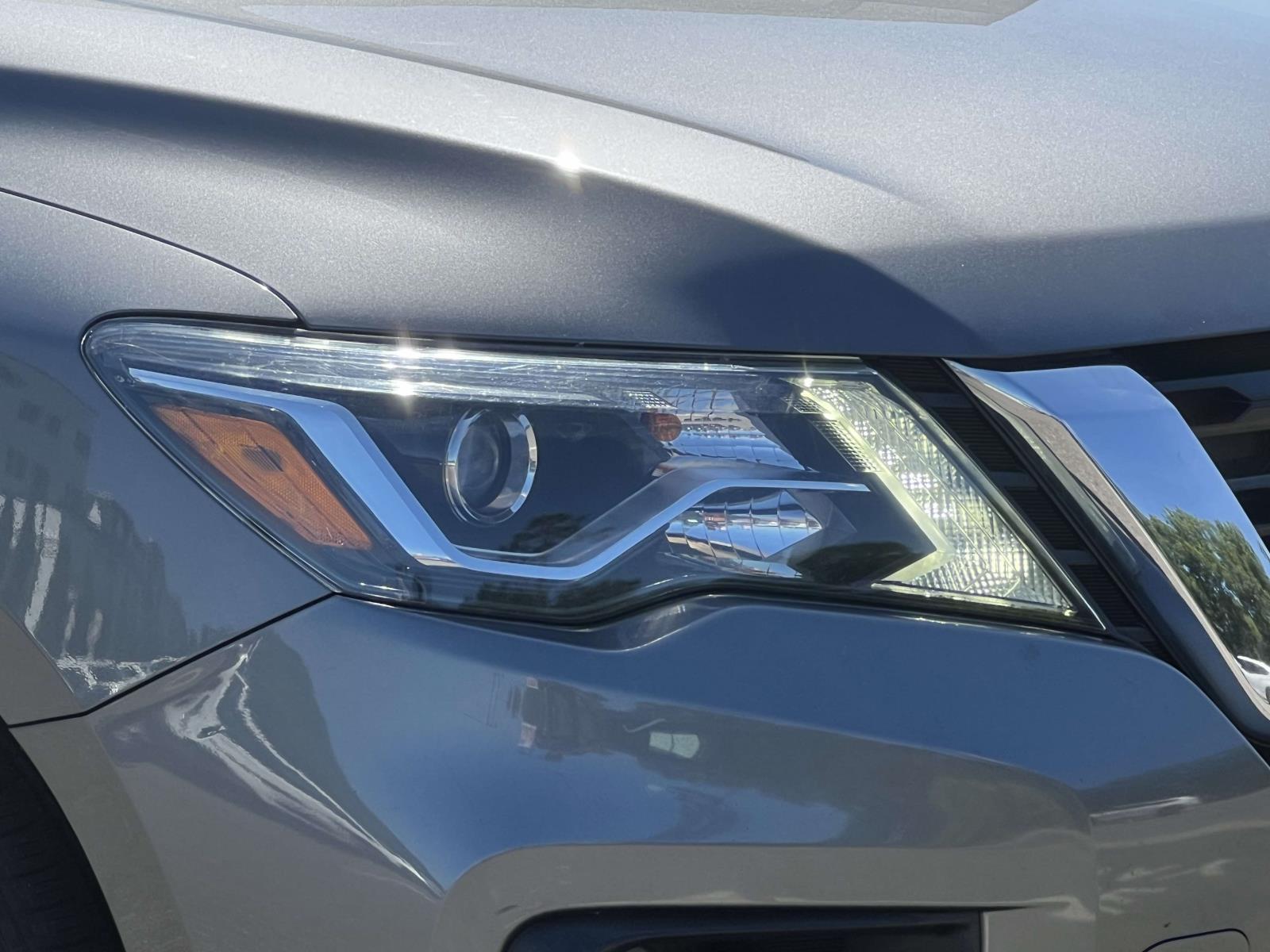 used 2018 Nissan Pathfinder car