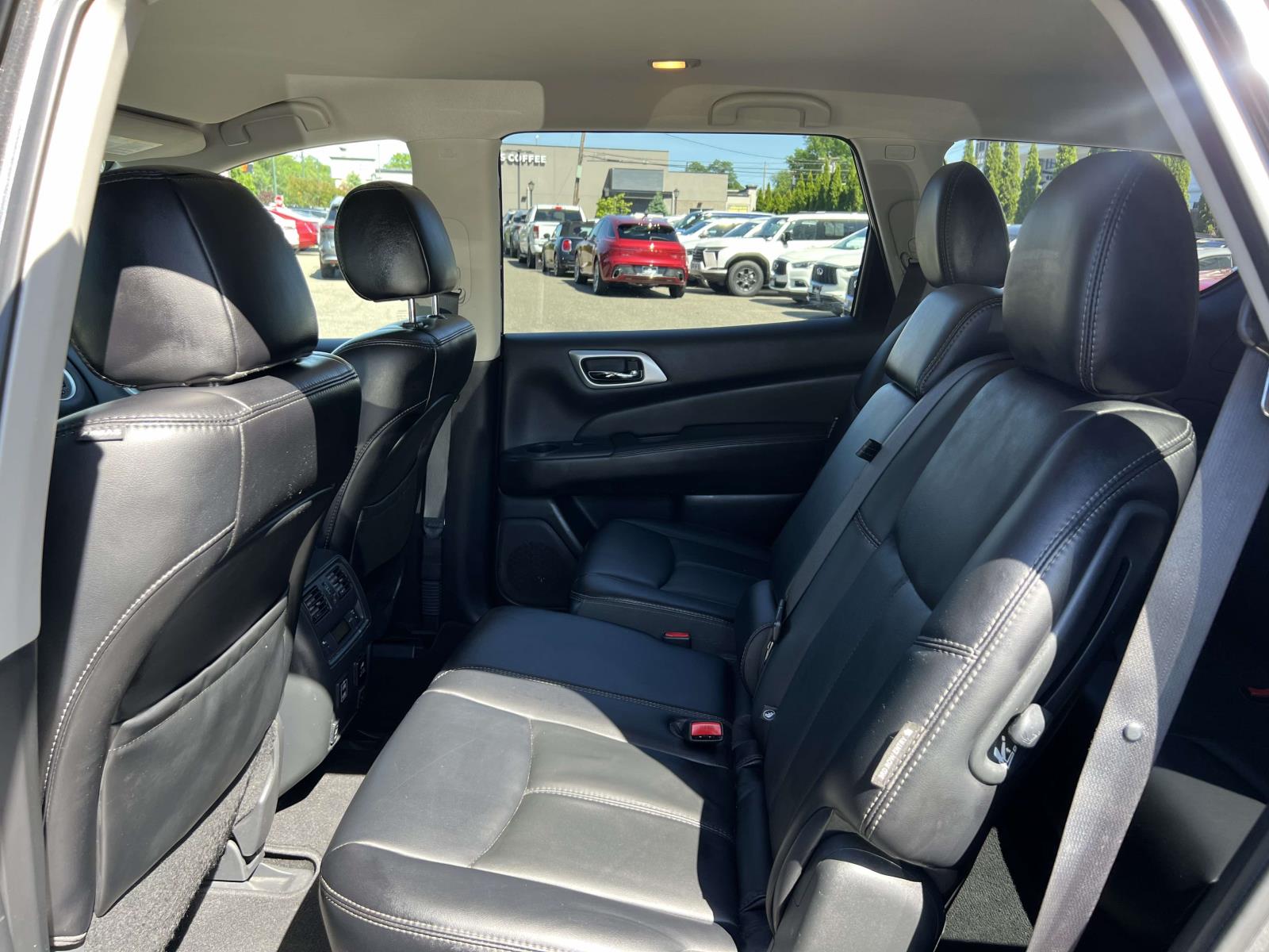 used 2018 Nissan Pathfinder car