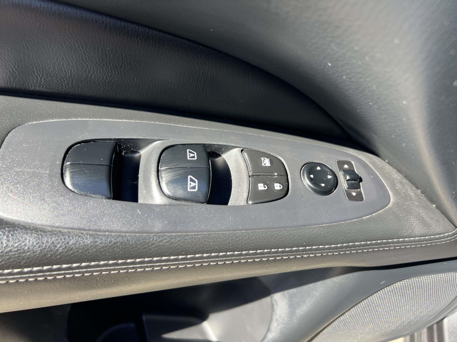 used 2018 Nissan Pathfinder car