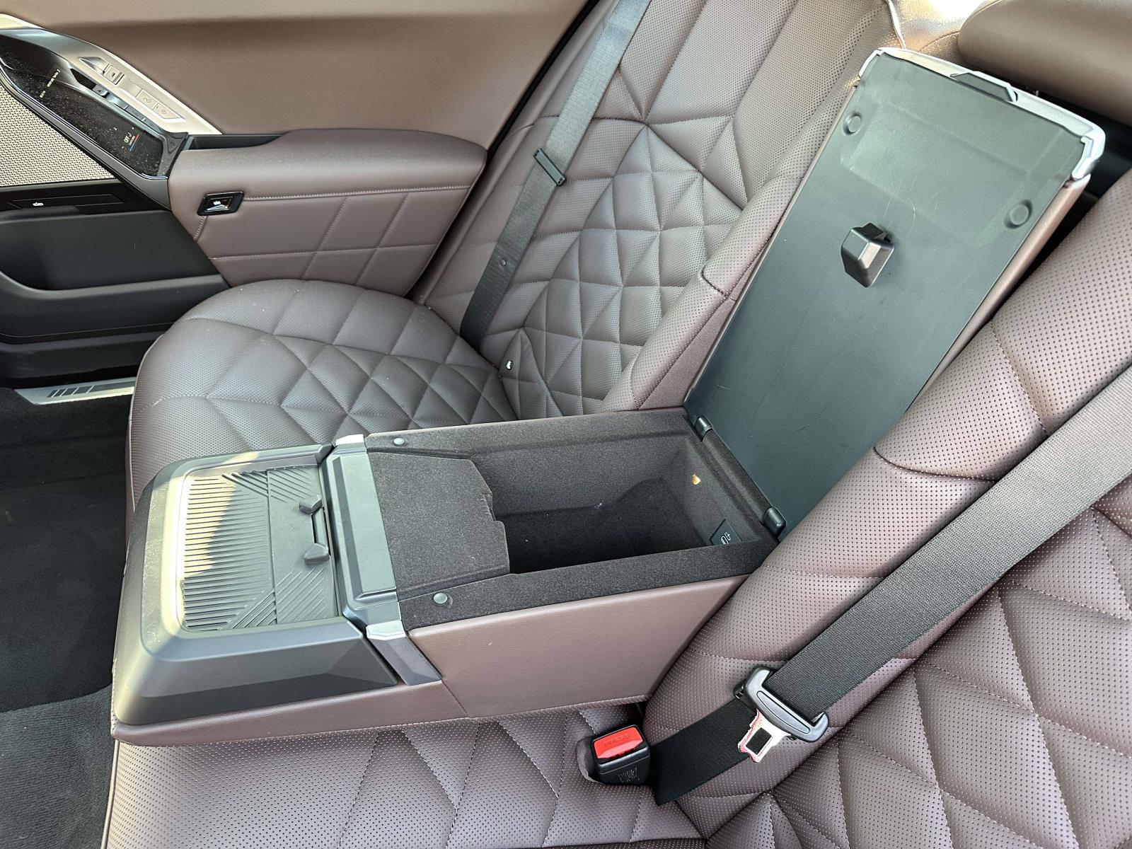used 2025 BMW 7-Series car, priced at $74,369