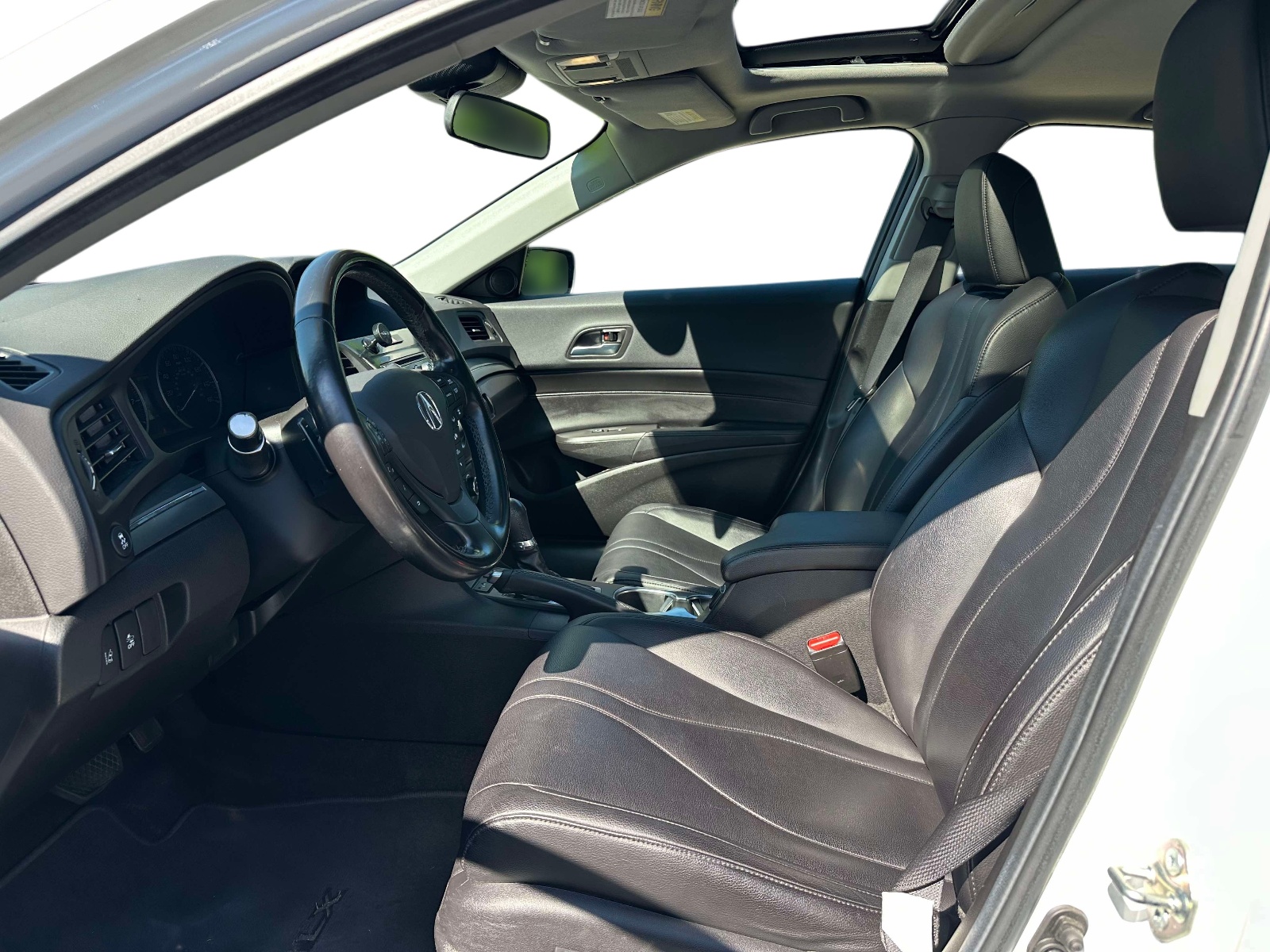 Certified Used 2019 Platinum White Pearl Acura Sedan image 21