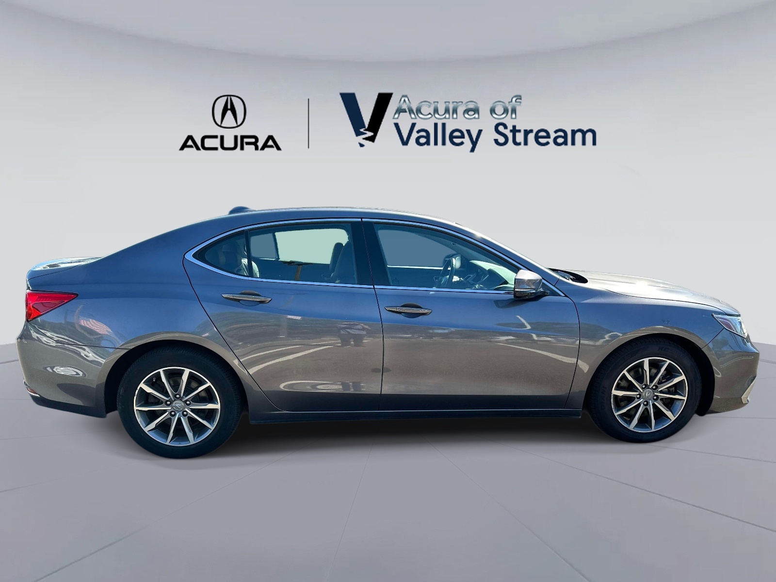 Certified Used 2020 Gray Acura 2.4L FWD image 4