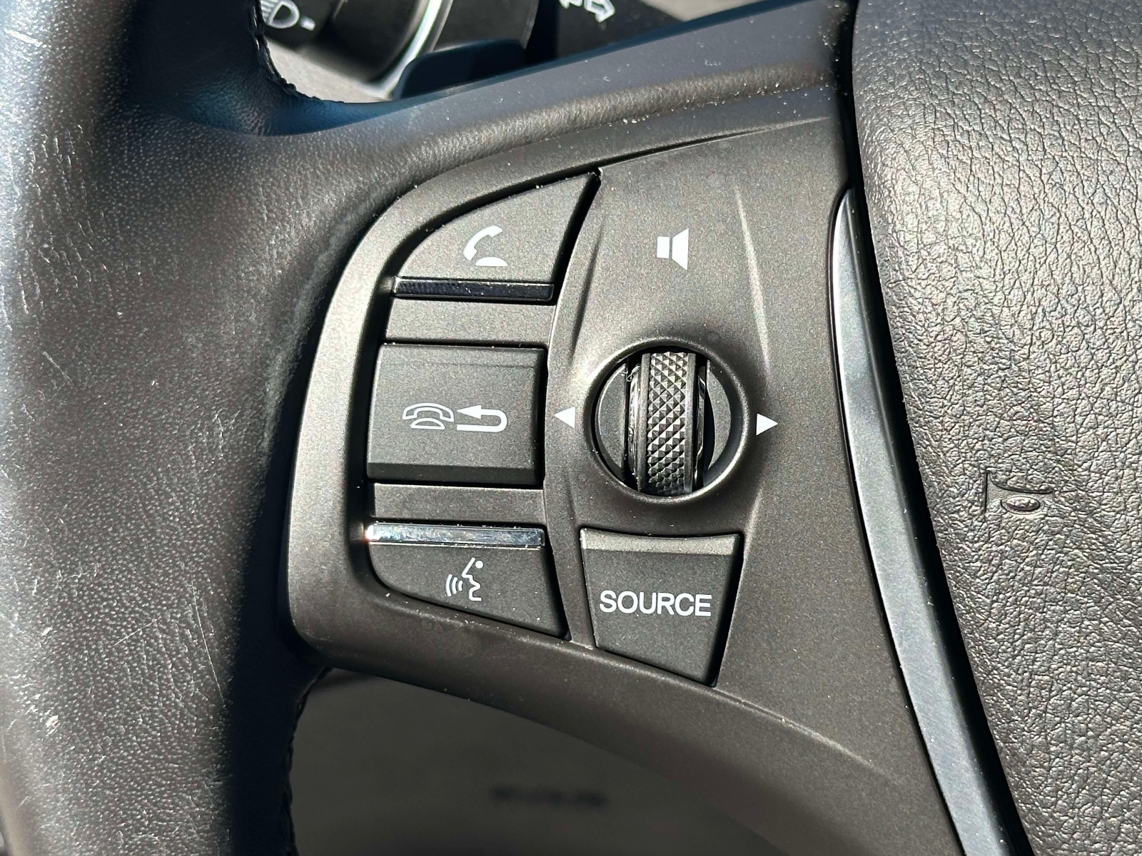 Certified Used 2020 Gray Acura 2.4L FWD image 26