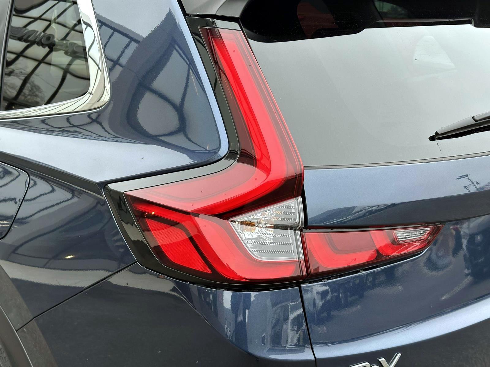 Used 2023 Blue Honda EX-L AWD image 10