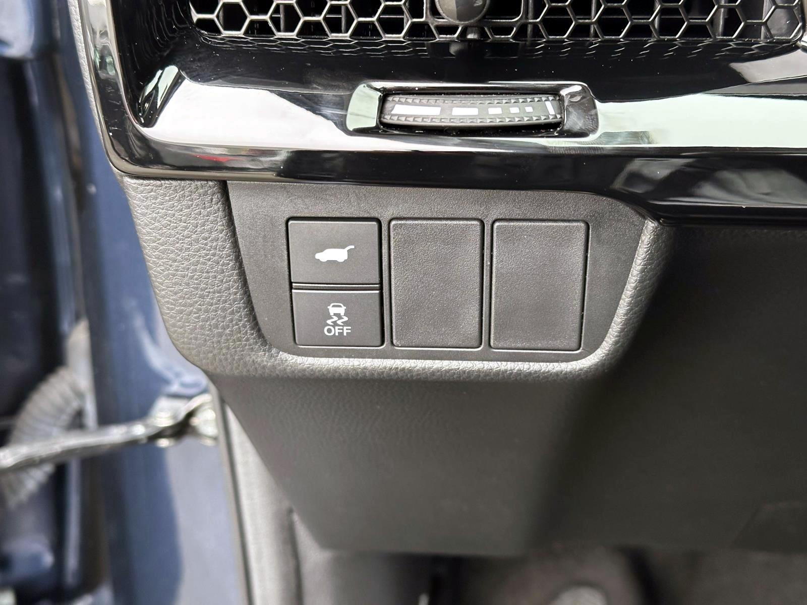 Used 2023 Blue Honda EX-L AWD image 21