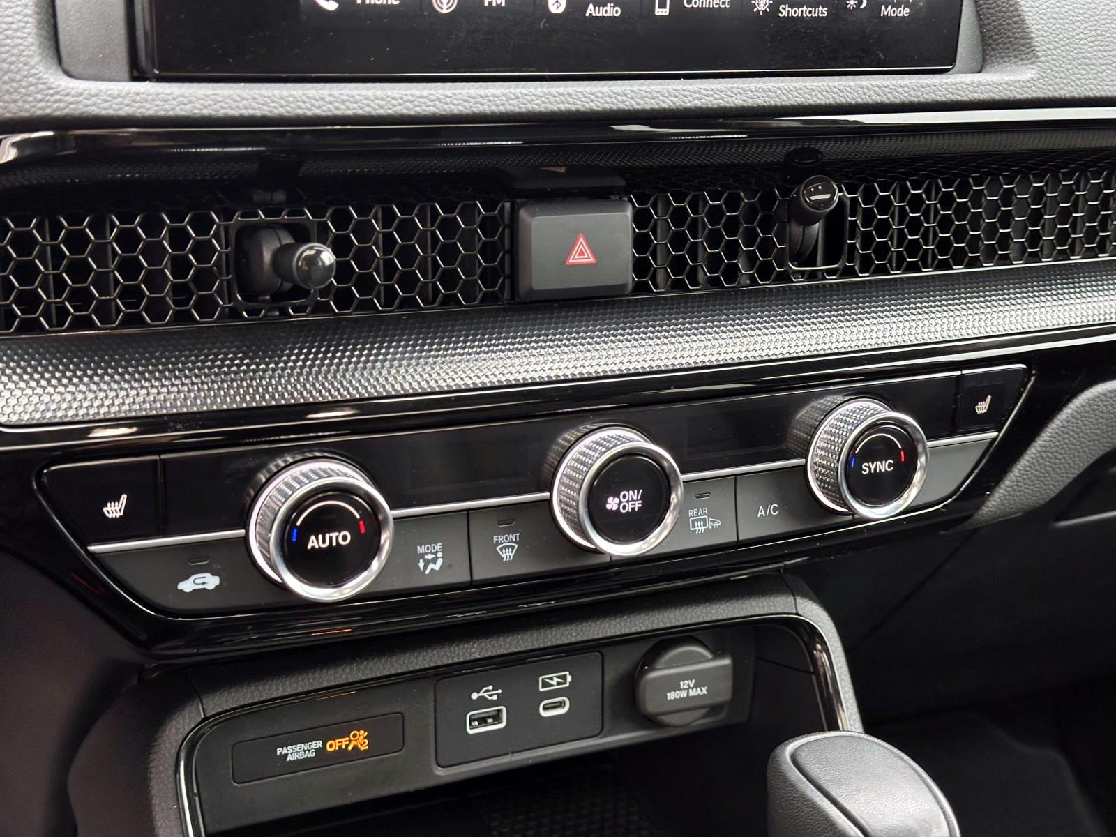 Used 2023 Blue Honda EX-L AWD image 31