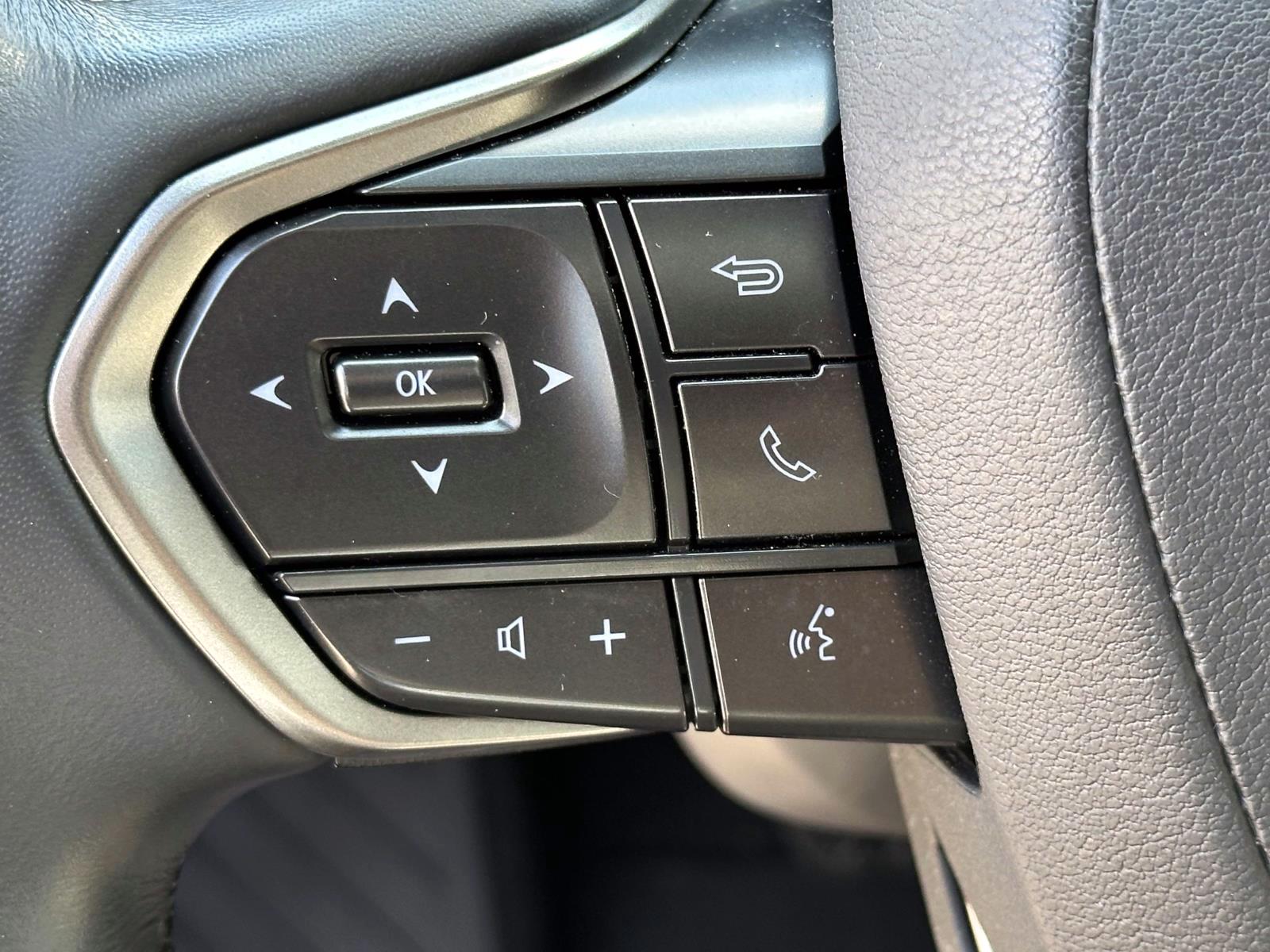 Used 2023 Silver Lexus RX 350 AWD image 23