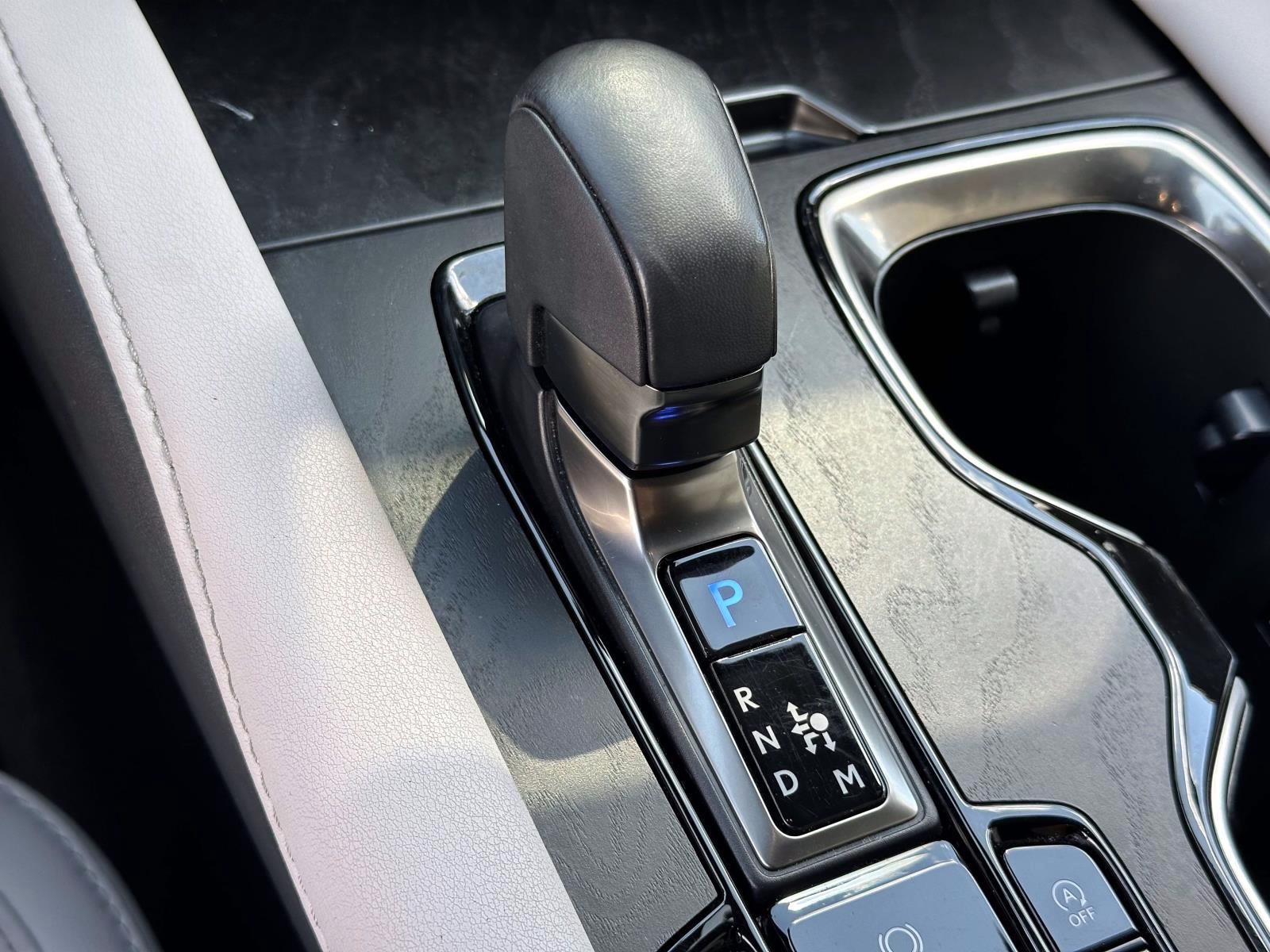 Used 2023 Silver Lexus RX 350 AWD image 34