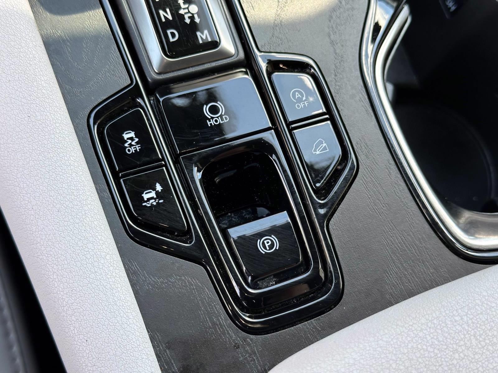 Used 2023 Silver Lexus RX 350 AWD image 35
