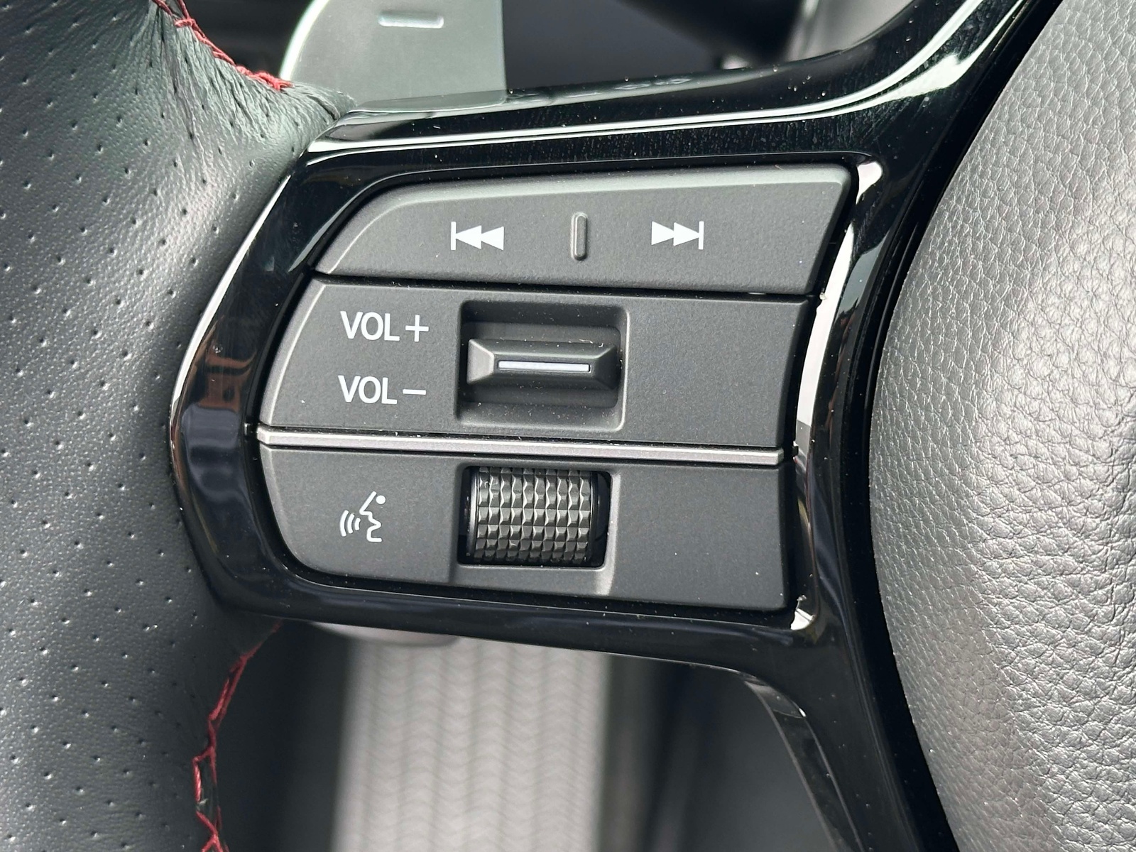 Certified Used 2025 Red Acura AWD w/A-Spec Package image 27