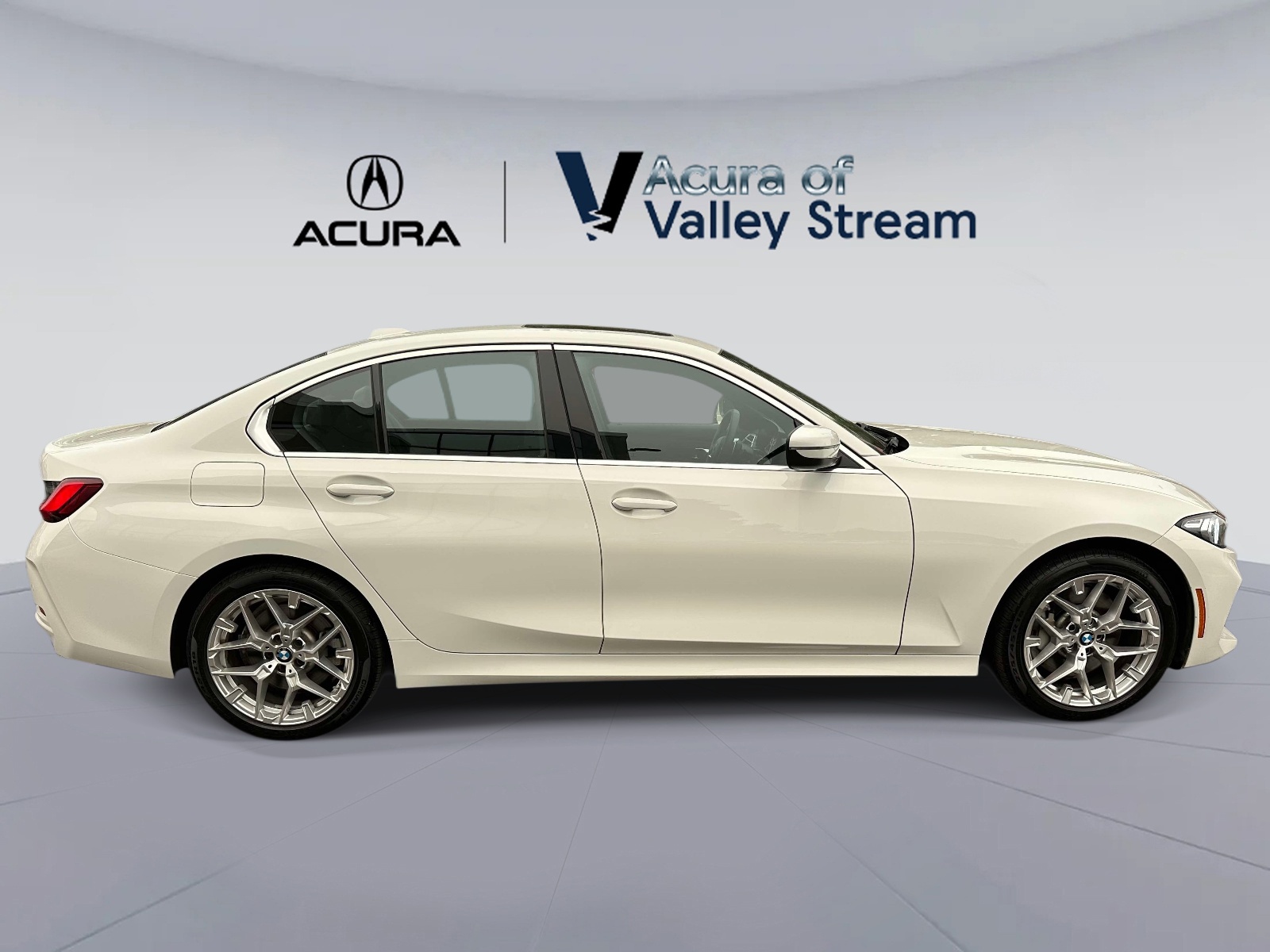 Used 2026 White BMW 330i NA xDrive Sedan image 4