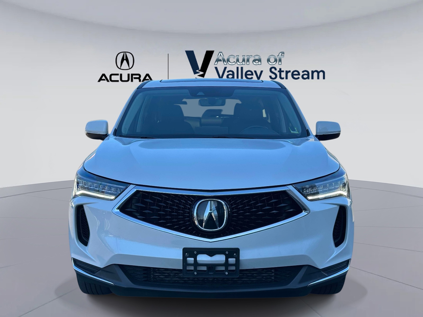 Used 2023 White Acura SH-AWD image 2