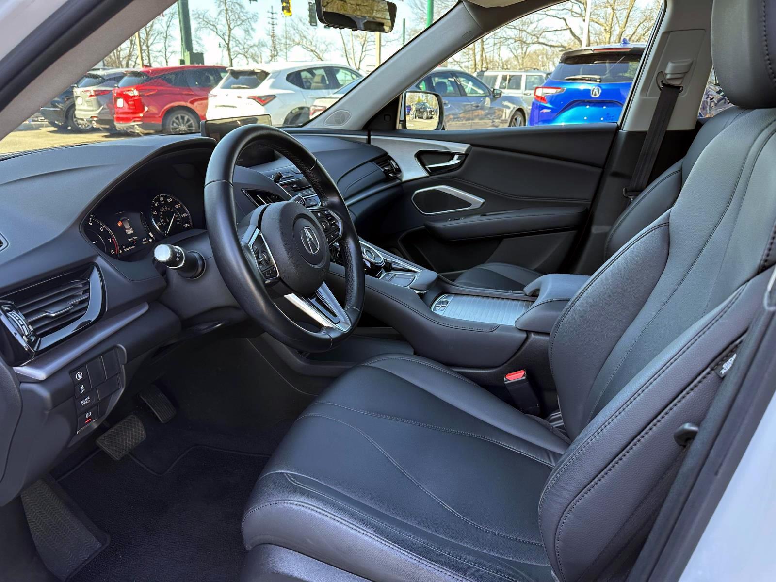 Used 2023 White Acura SH-AWD image 14