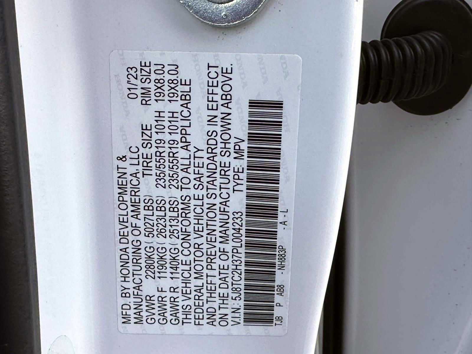 Used 2023 White Acura SH-AWD image 18