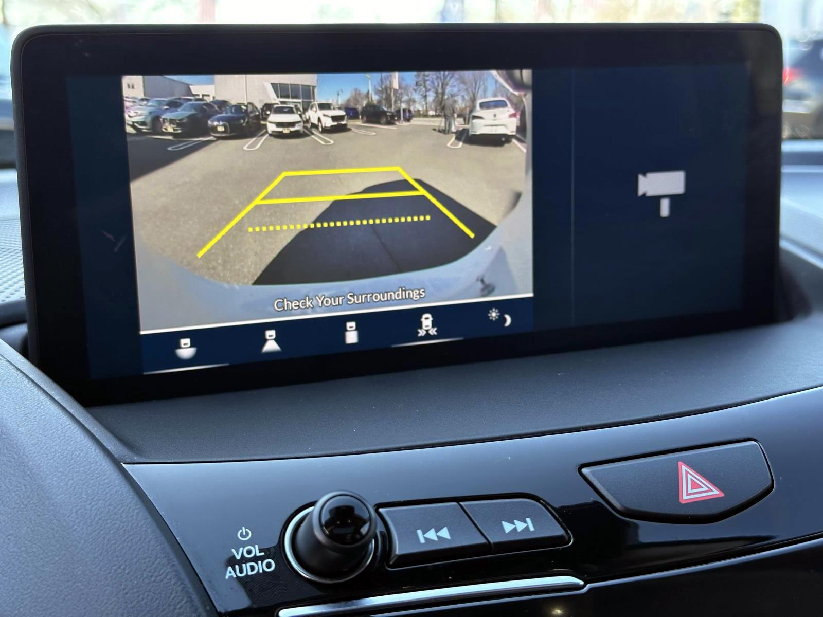 Used 2023 White Acura SH-AWD image 29