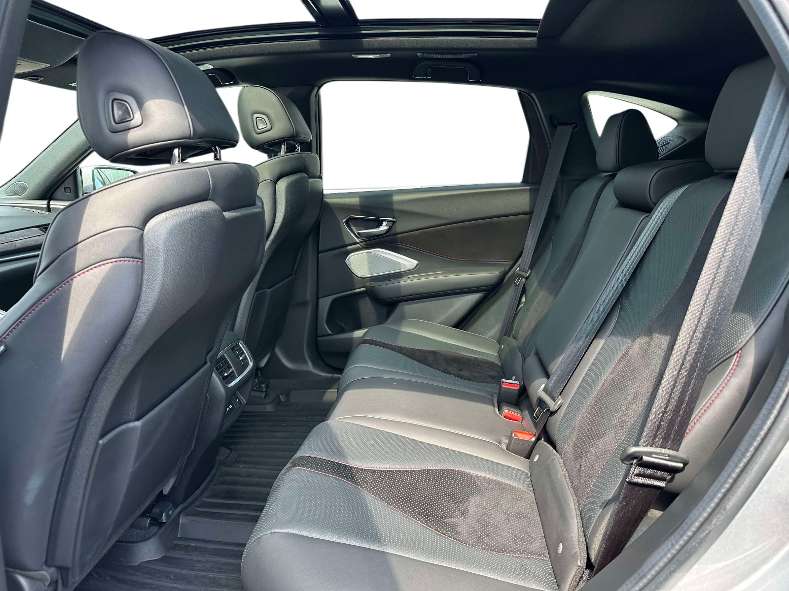 Certified Used 2024 Silver Acura SH-AWD w/A-Spec Advance Package image 17